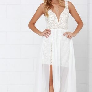 OFF WHITE LACE MAXI DRESS